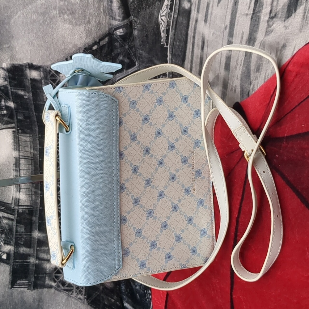 Disney Danielle Nicole Beauty And The Beast. I Wa… - image 8